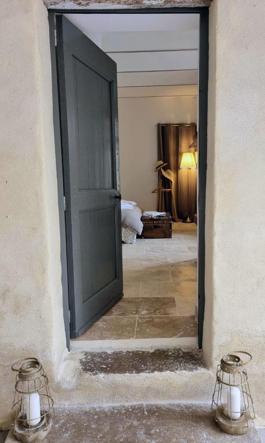 La Maison De Livia, Gite, Chambres Et Table D'Hotes Sauzet (Gard) Екстериор снимка